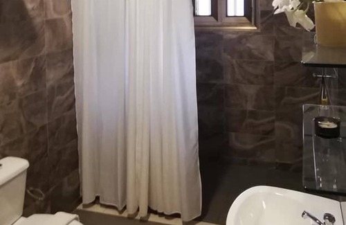 Ouidah House | Résidence MGA maison d'hôtes
