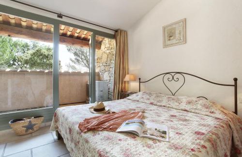 Gordes Apartment | Résidence Odalys La Bastide des Chênes