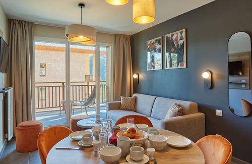 Saint-Etienne-de-Tinee Apartment | Résidence Odalys Le Mont d'Auron by Interhome