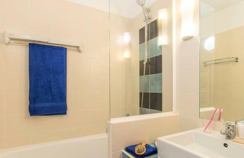 Perros-Guirec Apartment | Résidence Pierre & Vacances L'Archipel *** - Apartment for 7 people - 2 bedrooms - Terrace or balcony