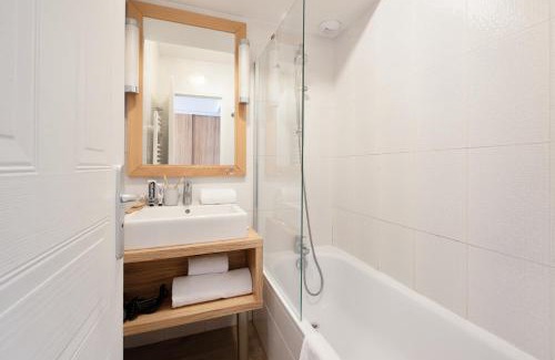 Antibes Old Town Apartment | Résidence Pierre & Vacances Premium Port Prestige