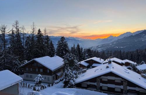 Lens Apartment | Résidence Robin des Bois, Crans-Montana, luxueux appartement avec vue imprenable