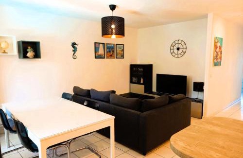 Grimaud Apartment | Résidence Villa Antoinette - maeva Home - Appartement 3 pièces 4 personnes - Exclusive MAE-6573