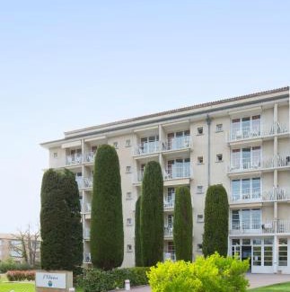 Greoux-les-Bains Apartment | Résidences LES HAUTES PLAINES