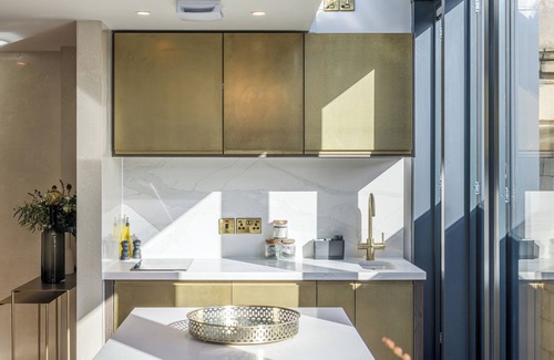 New Town Apartment | RÌGH Residences