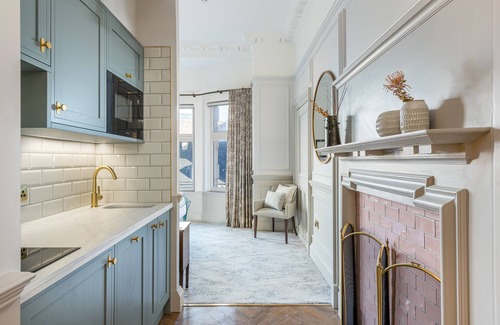 New Town Apartment | RÌGH Residences