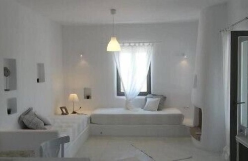 Santa Maria Villa | R 113 Spacious 3 bedroom Villa close to the beach with Sea View
