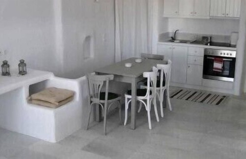 Santa Maria Villa | R 113 Spacious 3 bedroom Villa close to the beach with Sea View