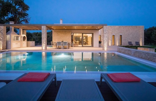 Chalikounas Villa | R 1385 Natumo Villa with Automatic security gate, Fireplace & Private swimming pool