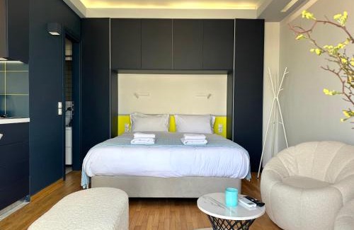 Petralona Apartment | R1 Blue Paradise Private Terrace Jacuzzi