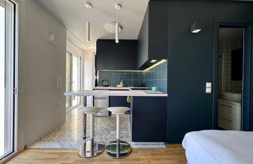 Petralona Apartment | R1 Blue Paradise Private Terrace Jacuzzi