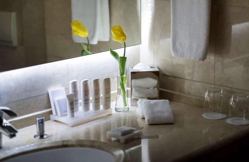 Beirut Hotel | Radisson Blu Hotel, Beirut Verdun