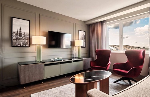 Fuhlsbuttel Hotel | Radisson Blu Hotel, Hamburg Airport