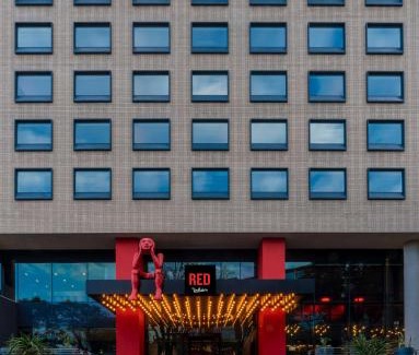 Greater Johannesburg Metropolitan Area Hotel | Radisson RED Hotel Johannesburg Rosebank