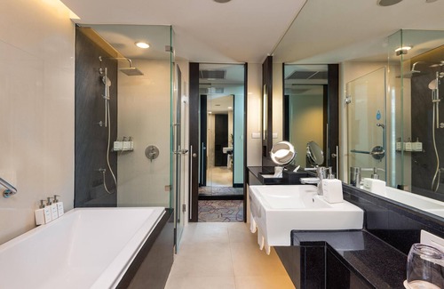 Khlong Toei Nuea Hotel | Radisson Suites Bangkok Sukhumvit