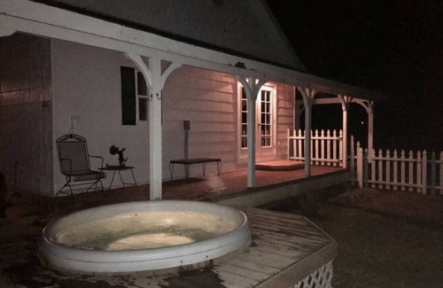 Sisters House | Rags to Rescue farm sanctuary.