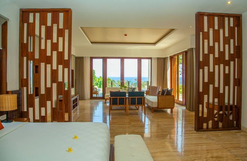 Senggigi Hotel | Rajavilla Lombok Resort
