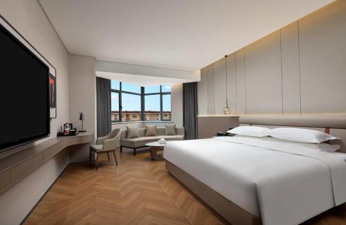 Midong District Hotel | Ramada by Wyndham Urumqi Midong