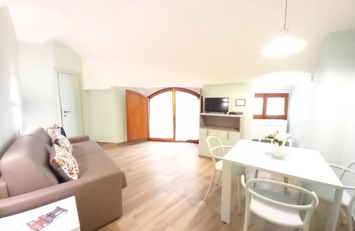 Oltrarno Apartment | Ramaglianti Apartment