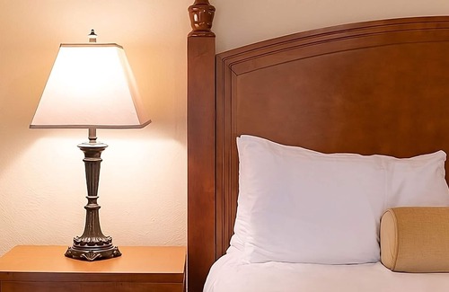 San Diego Country Estates Hotel | Ramona Retreat | 2 Units | Pool & Balcony | Full Kitchen