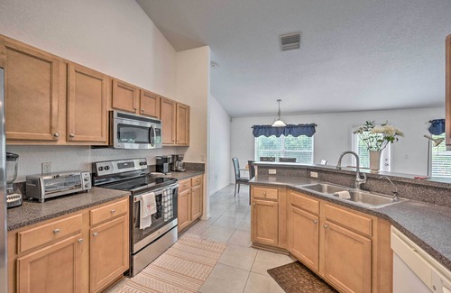 Lehigh Acres House | Ranch-Style Lehigh Acres House with Big Backyard!