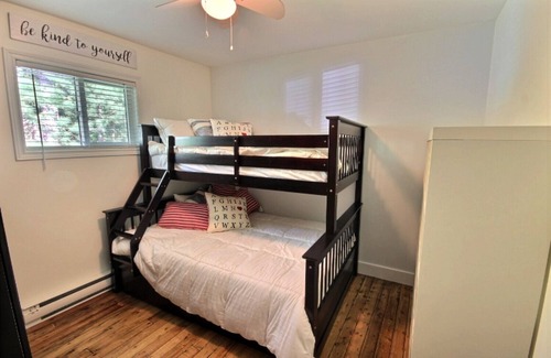 Bracebridge Cottage | Rare beach in Muskoka