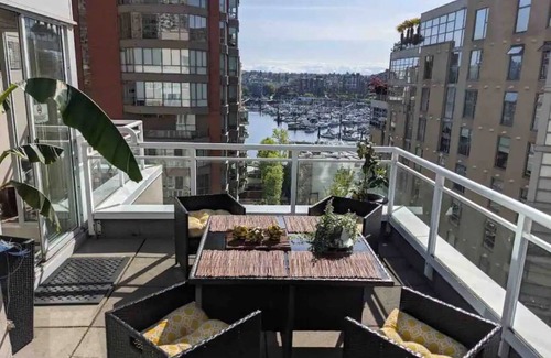 Downtown Vancouver Apartment | Rare Entire Penthouse Floor w/3 Separate Suites w/Jacuzzi | Views | Decks