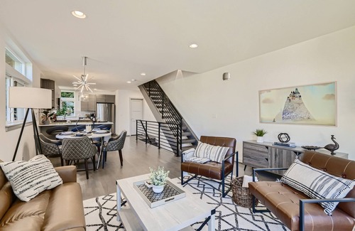 North Admiral House | 💎 Rare Find 💎 Across Alki Beach✨Rooftop Views