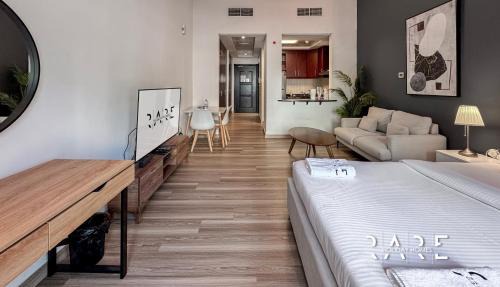 Discovery Gardens Apartment | Rare Holiday Homes - Mediterranean Cluster - Near Ibn Battuta Mall - Discovery Garden - Building# Med 100 - RG13