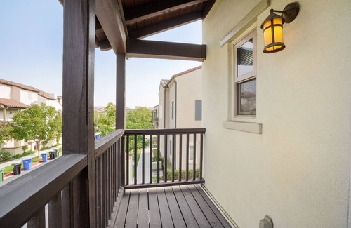 Fremont House | ⭐️Rare⭐️Modern 4BR/3.5BA Home⭐️ Work from Home