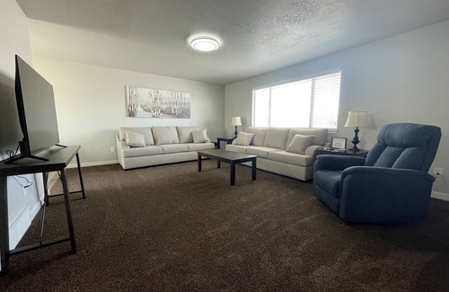 Roy House | Ray's Place