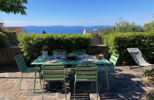 Le Rayol Apartment | Rayol vue mer jardin plage à pied - St-Tropez 25km