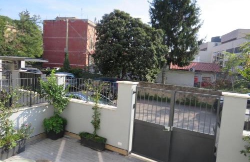 Quartiere XXIX Ponte Mammolo Apartment | Rebibbia Guest Art 2 Metro B