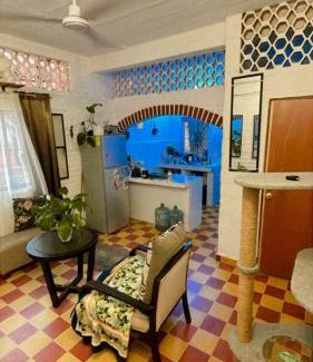 Emiliano Zapata House | Recamara Alan en Zona Romantica Departamento compartido con el host