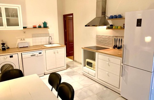 San Roque Apartment | Recaredo Apartments