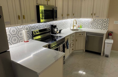 Hardyston Township House | Recently Renovated Charming 3-bedroom house in Vernon Township with WiFi