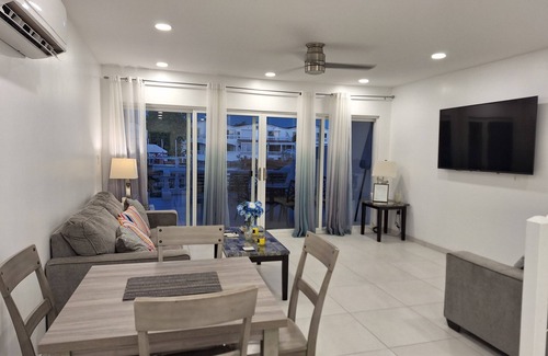 Jolly Harbour Villa | Recently renovated villa close to the beach
