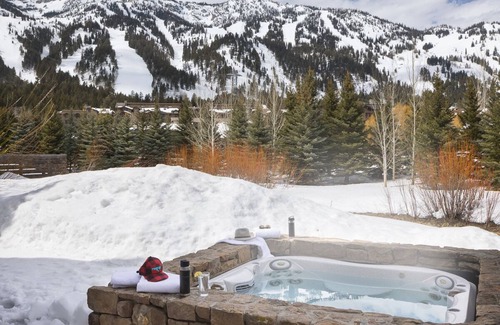 Teton Village Villa | Recently renovated villa at the base of Jackson Hole Mountain Resort