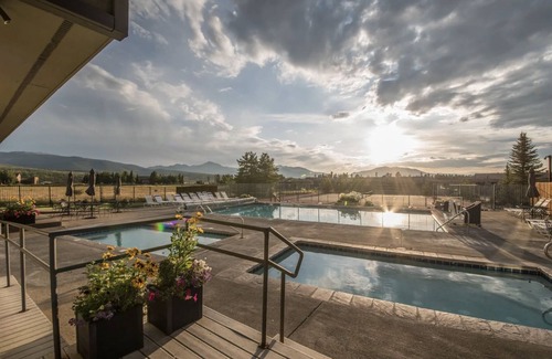 Fraser Condo | Recently Renovated- Perfect for a Family Getaway!