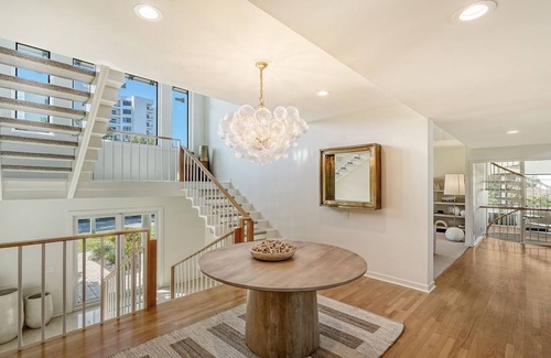 Longboat Key House | Recently updated 5 bedroom home, private pool and steps to the beach.