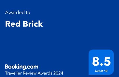 Chang Khlan Hostel | Red Brick