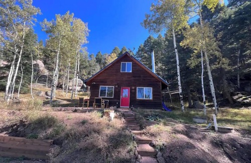 Colorado Springs Cabin | Red Door Cabin