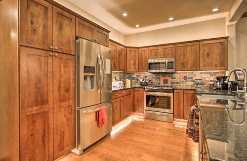 Red Lodge House | Red Lodge Townhome w/Private Hot Tub & Mtn Views!