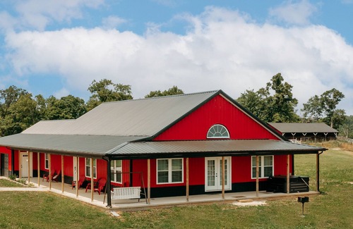 Denniston House | Red River Ranch Retreat- HOT TUB, Views, Pond- Near RRG