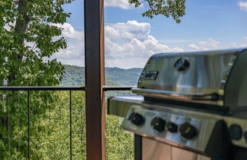 Jasper Cabin | Red Rock Vista Cabin-Summer Family Vacation in Jasper