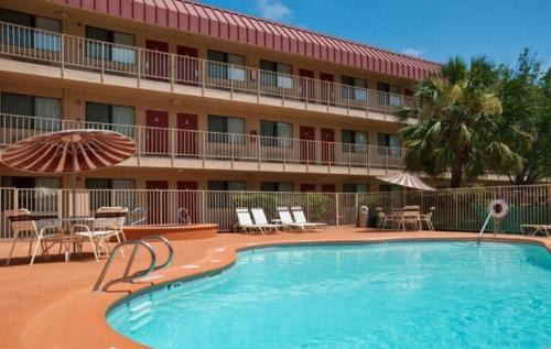 South Side Hotel | Red Roof Inn Corpus Christi South