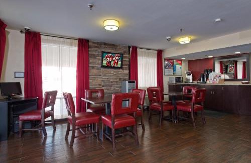 South Side Hotel | Red Roof Inn Corpus Christi South