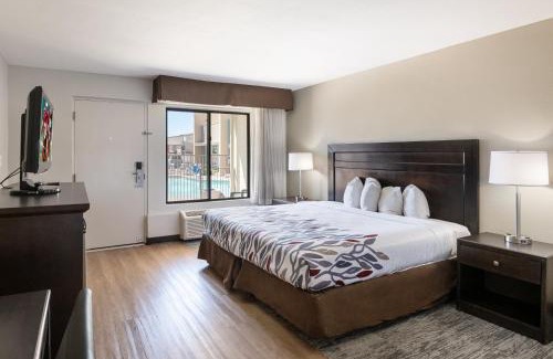 Feldman's Hotel | Red Roof Inn Tucson Downtown - University