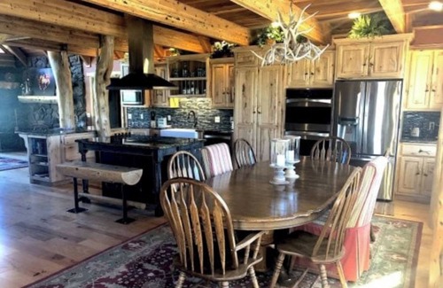 Cody House | Red Roof Ranch, is located on 15 acres with stunning mountain and lake views!