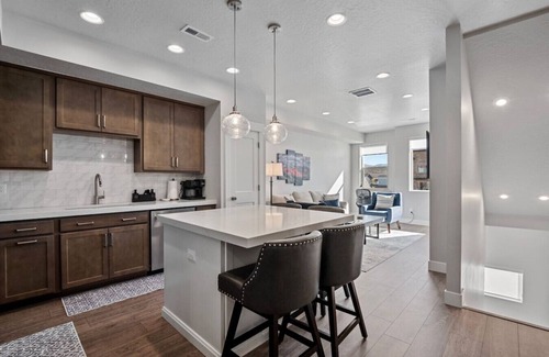 Park City Villa | Red Sky on Gambel Oak